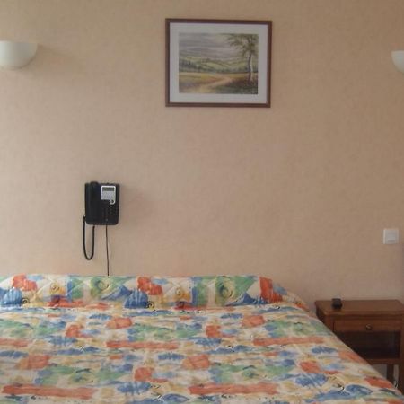 Auberge Les Muriers La Ferte-Hauterive Ngoại thất bức ảnh