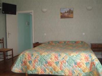 Auberge Les Muriers La Ferte-Hauterive Ngoại thất bức ảnh